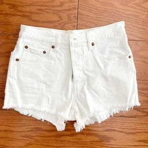 Levi’s 501 White Shorts